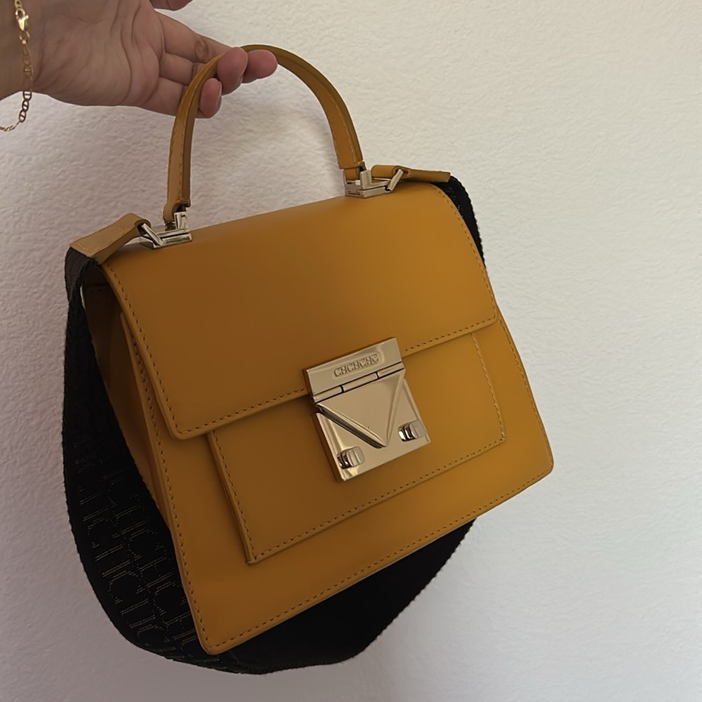 Carolina Herrera top handle shoulder bag